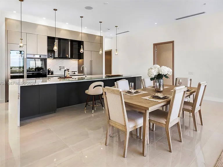 246 NE 6th Ave #PENTHOUSE — Photo 14