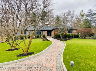 24 Cormorant Dr, Middletown, NJ 07748