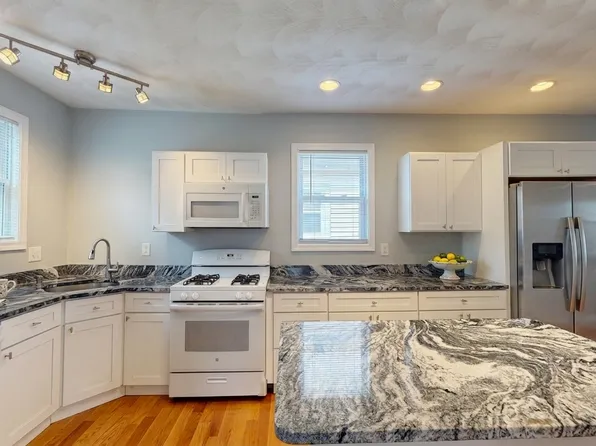 30 Partridge Ave #2B, Somerville, MA 02145
