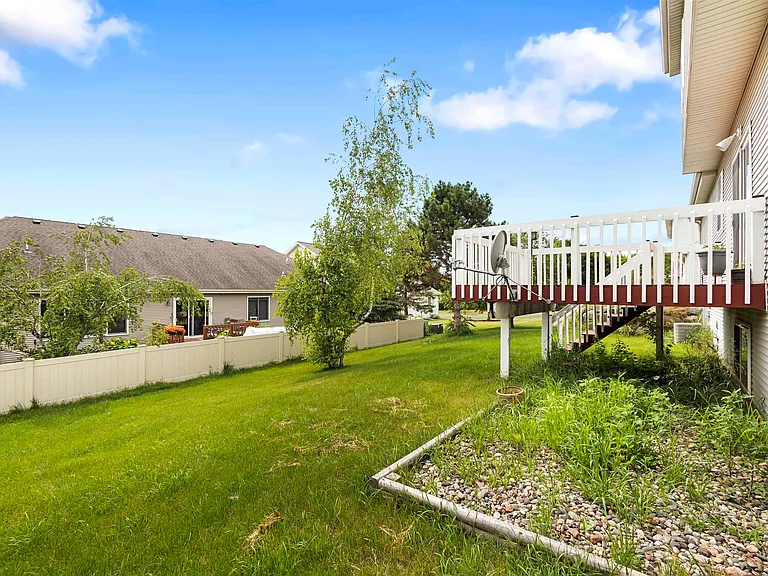 1206 Meadow Sweet Dr — Photo 2