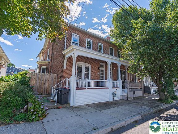 2nd image of 538 Broad St