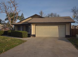 926 E Babcock Ave, Visalia, CA 93292