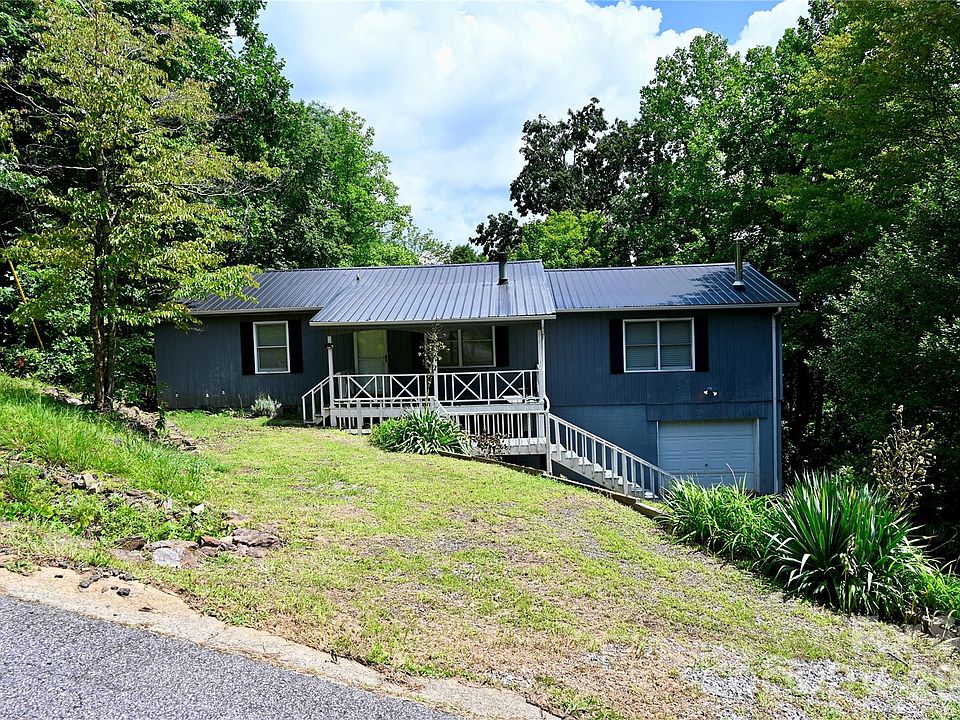 1st image of 3166 Holly Rd