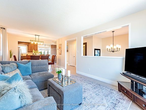 5th image of 299 Harvie Rd