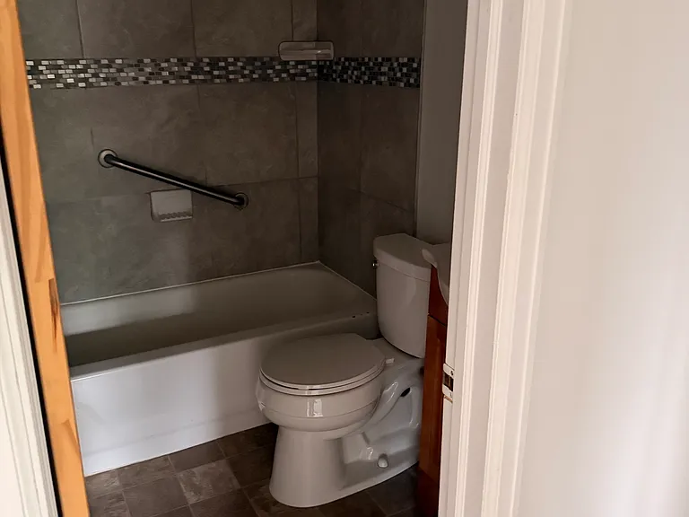 22 Clark St #22 — Photo 4