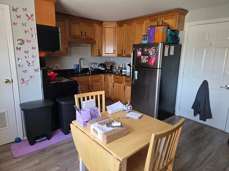 19 Main St #4 — Photo 11