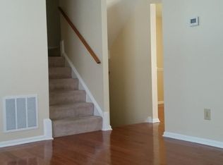 2910 Ellenwood Dr, Fairfax, VA 22031