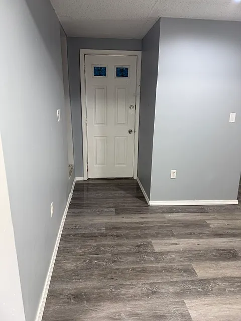 3 bed, 1.5 bath, $1,000 — Photo 4