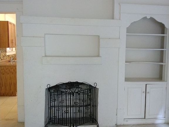 3rd image of 703 E Colonial Dr APT A