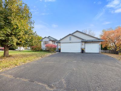 477 Diedrich Dr, Carver, MN, 55315