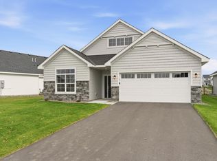 8604 Edmonson Way NE, Monticello, MN 55362