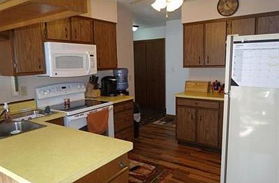 3rd image of 1120 Thurke Ave