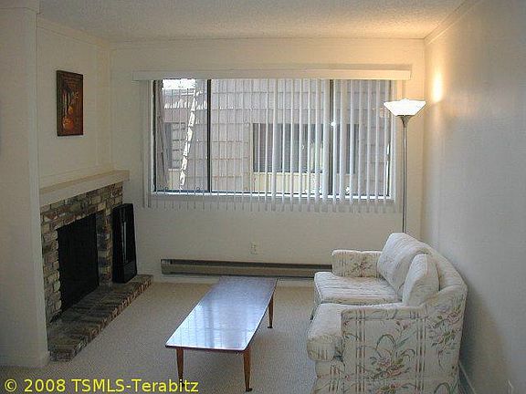 4th image of 7600 N Lake Blvd #12
