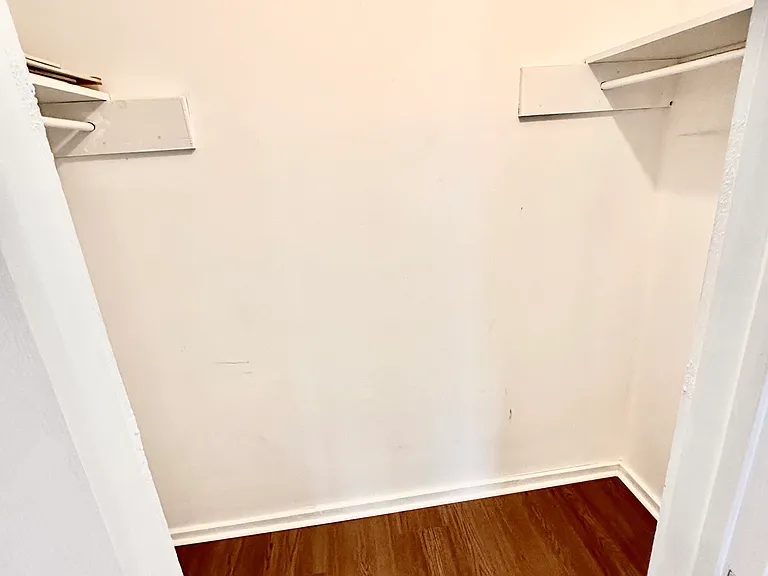 5227 Ridge Ave — Photo 13