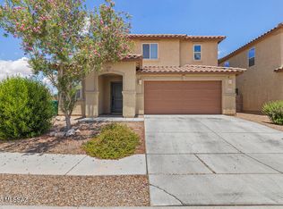 8570 W Finch Ln, Tucson, AZ 85757