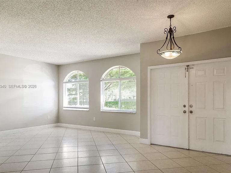 13233 SW 203rd St — Photo 10