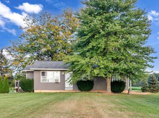 925 S Gregory Rd, Fowlerville, MI 48836