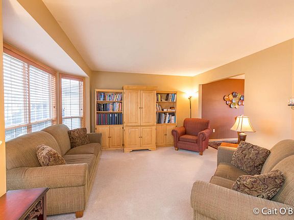 5th image of 5860 E Grove Dr SE