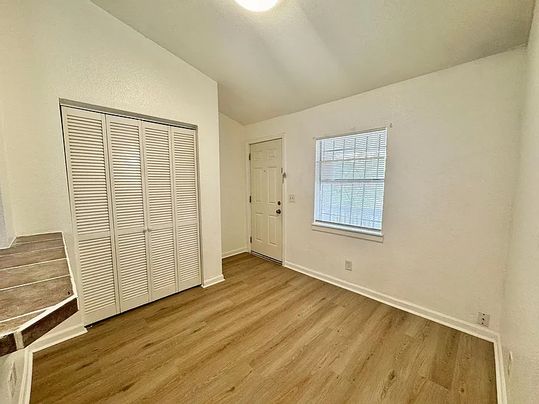 602 Lovett Ave — Photo 12