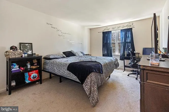 16 Ashburg Dr — Photo 7