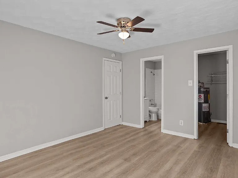 9628 Twelve Bay St #13 — Photo 7
