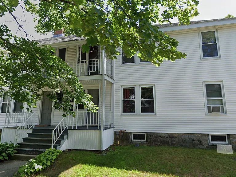8 Harding St — Photo 1