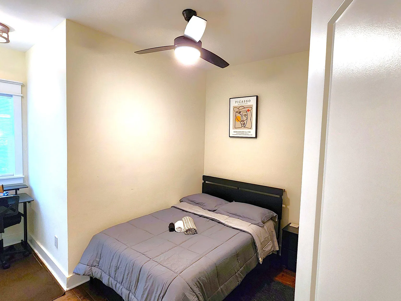 4 bed, 2.5 bath, 1705 sqft, $784 — Photo 1