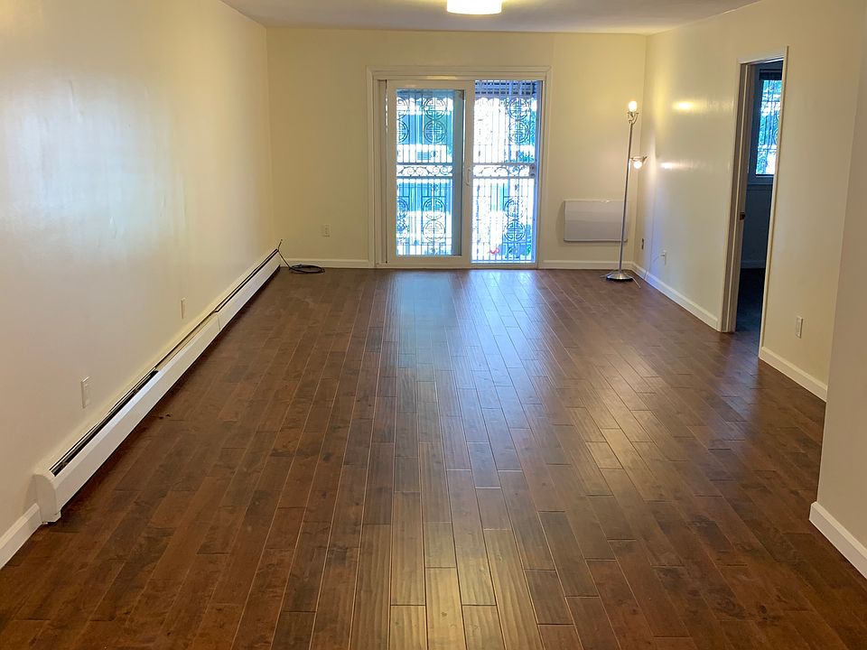 1st image of 13840 Elder Ave #3