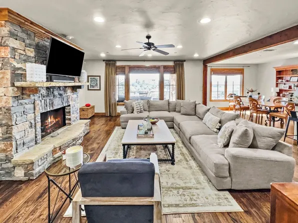 1653 Scenic Dr Unit 102, Graford, TX 76449