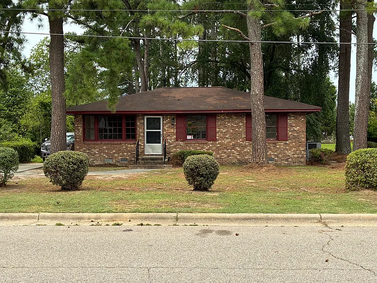 2211 Imperial Ave E — Photo 7