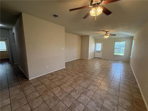 5th image of 1314 Briscoe Ct