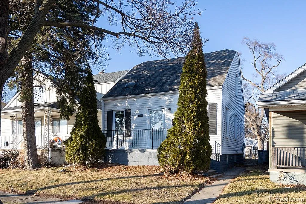 128 W Muir Ave photo 1