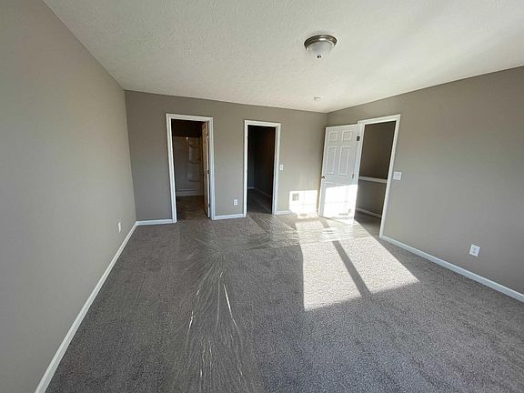 4th image of 1712 Welch Ln