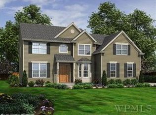 9 Hosner Mountain Rd, Hopewell Junction, NY 12533