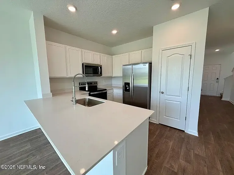 1511 Jeremiah St — Photo 6