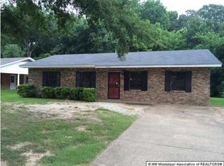 2896 Wren St, Hernando, MS 38632