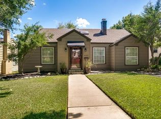 4121 Curzon Ave, Fort Worth, TX 76107