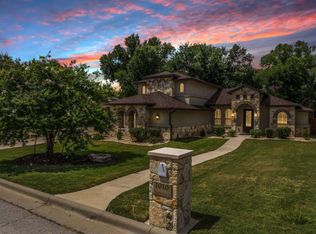 1010 Woodland Bend Cir, Salado, TX 76571