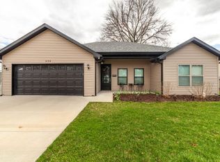 606 W Robinson St, Mexico, MO 65265