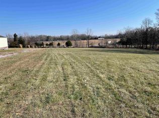 Tulip Ln, Vienna, IL 62995