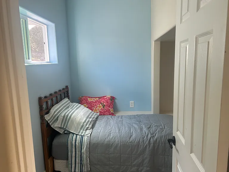 4664 Niagara Ave #A — Photo 13