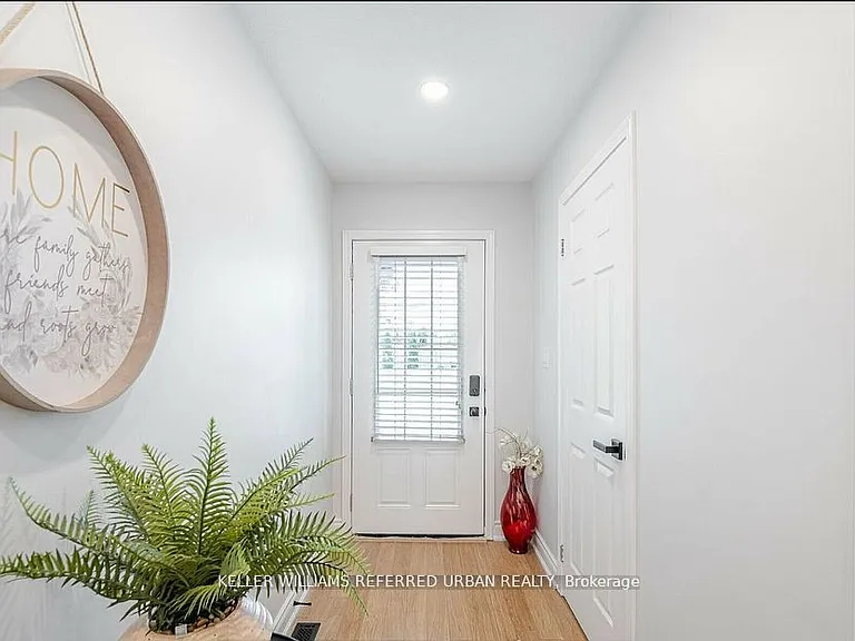219 Templewood Dr — Photo 3