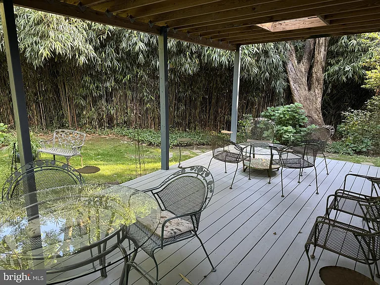 2111 Mason Hill Dr — Photo 3
