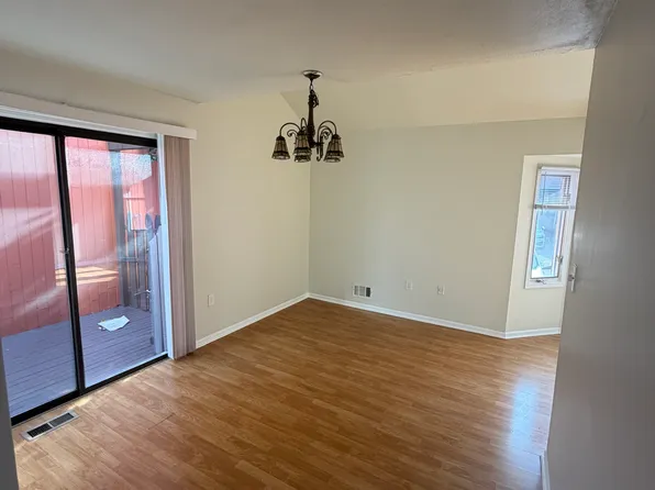 85 Riverbend Dr, North Brunswick, NJ 08902