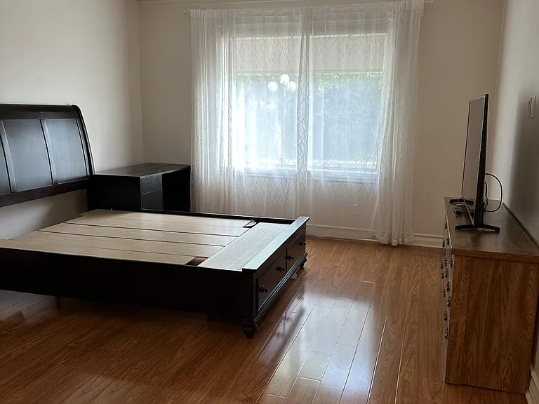 7 Bishop Ct — Photo 5
