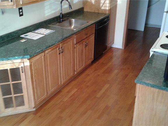 2nd image of 408 Sierra Vista Ln