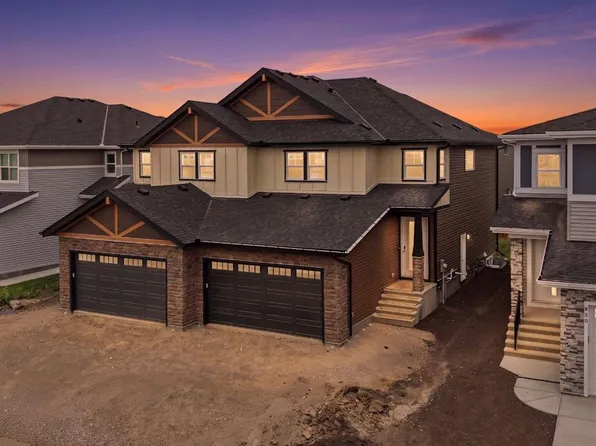 435 NE Kinniburgh Loop, Chestermere, AB T1X 2S7