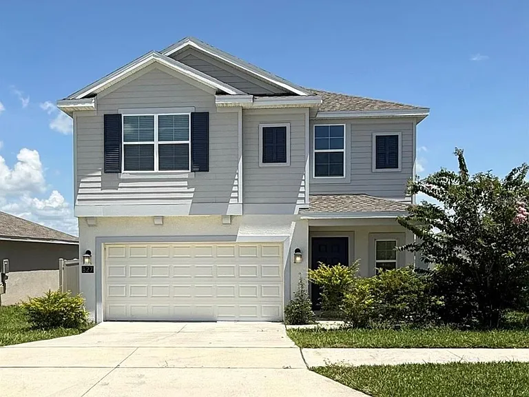 827 Ofanto Way — Photo 2