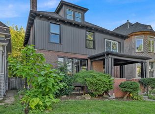 762 Victoria Ave, Windsor, ON N9A 4N2