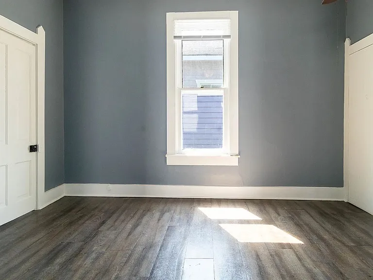 856 River Ave — Photo 12